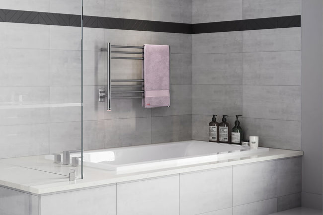 Setting of NATURAL 7 32inch heated towel rack next to bath