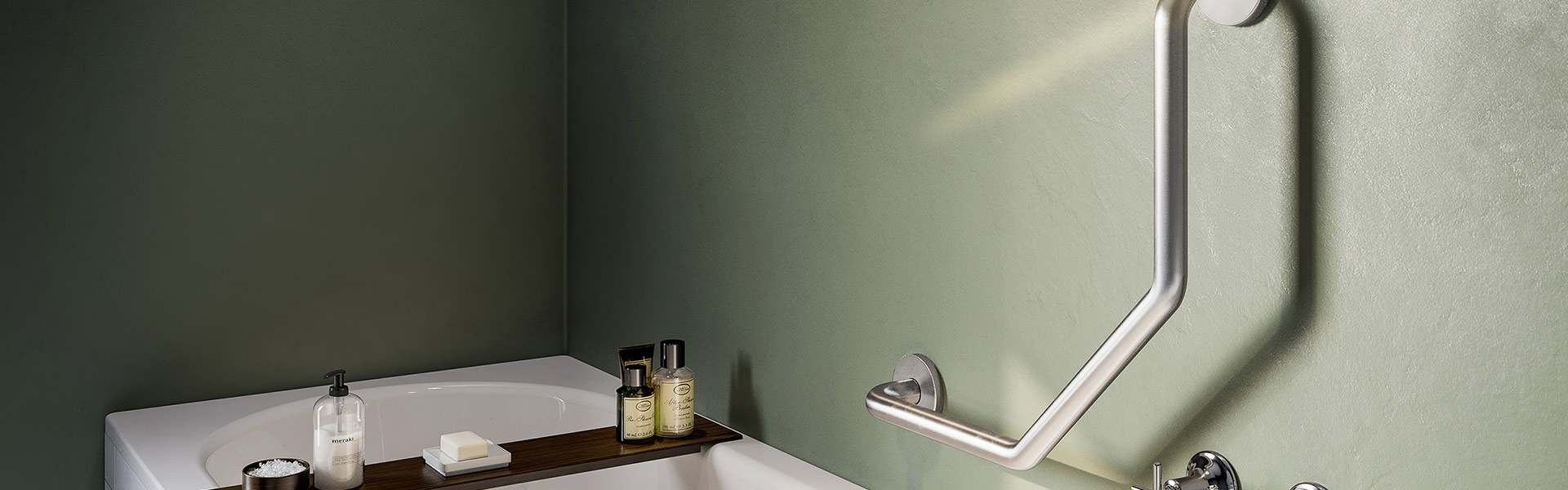Grabrail-bathroom-butler